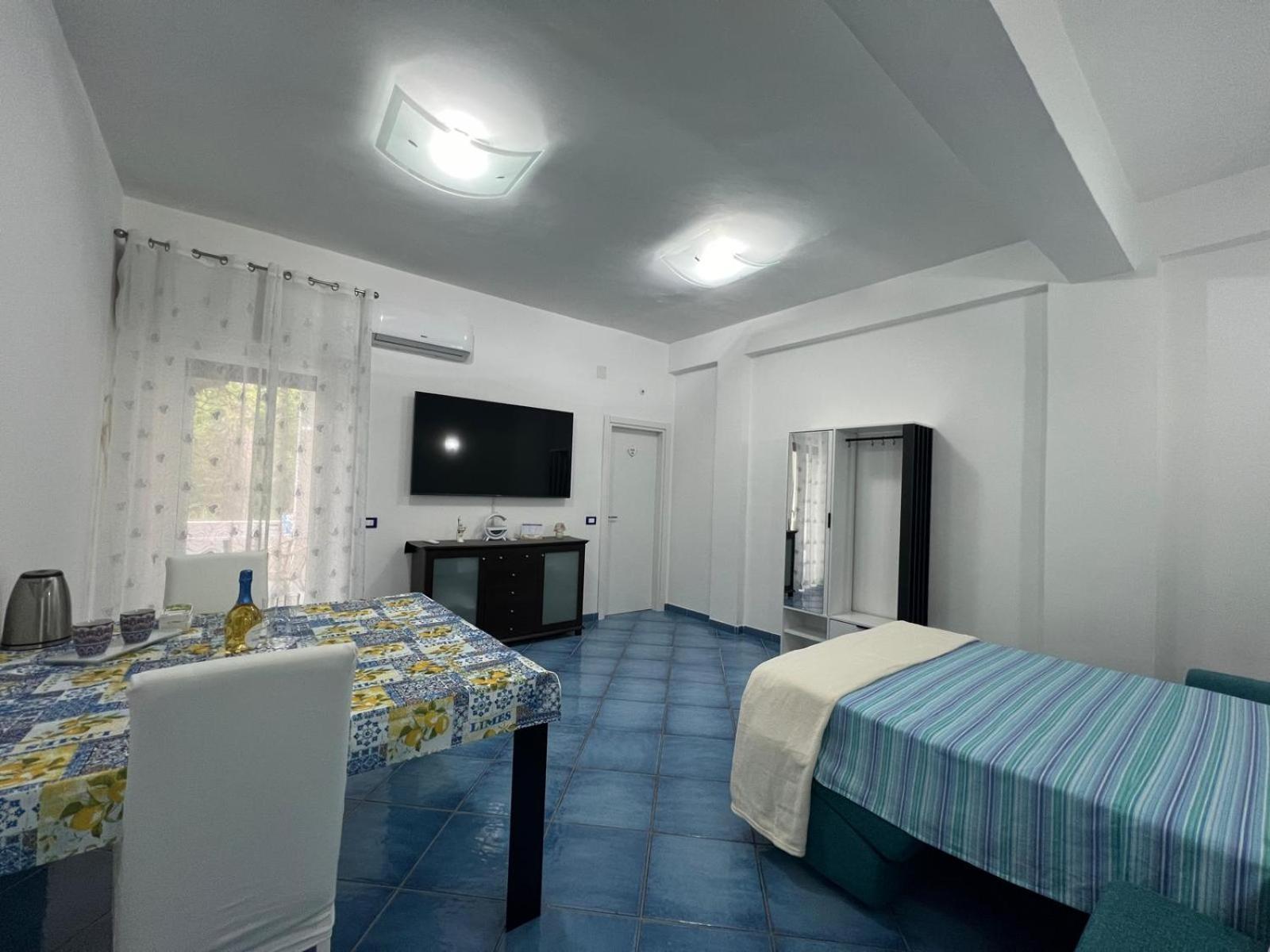 Casa Vacanza Imparo B&B Ischia Esterno foto
